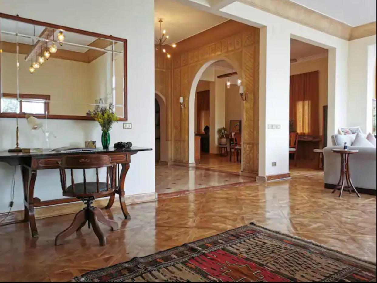 Luxury On The Nile - Zamalek Apartment *
